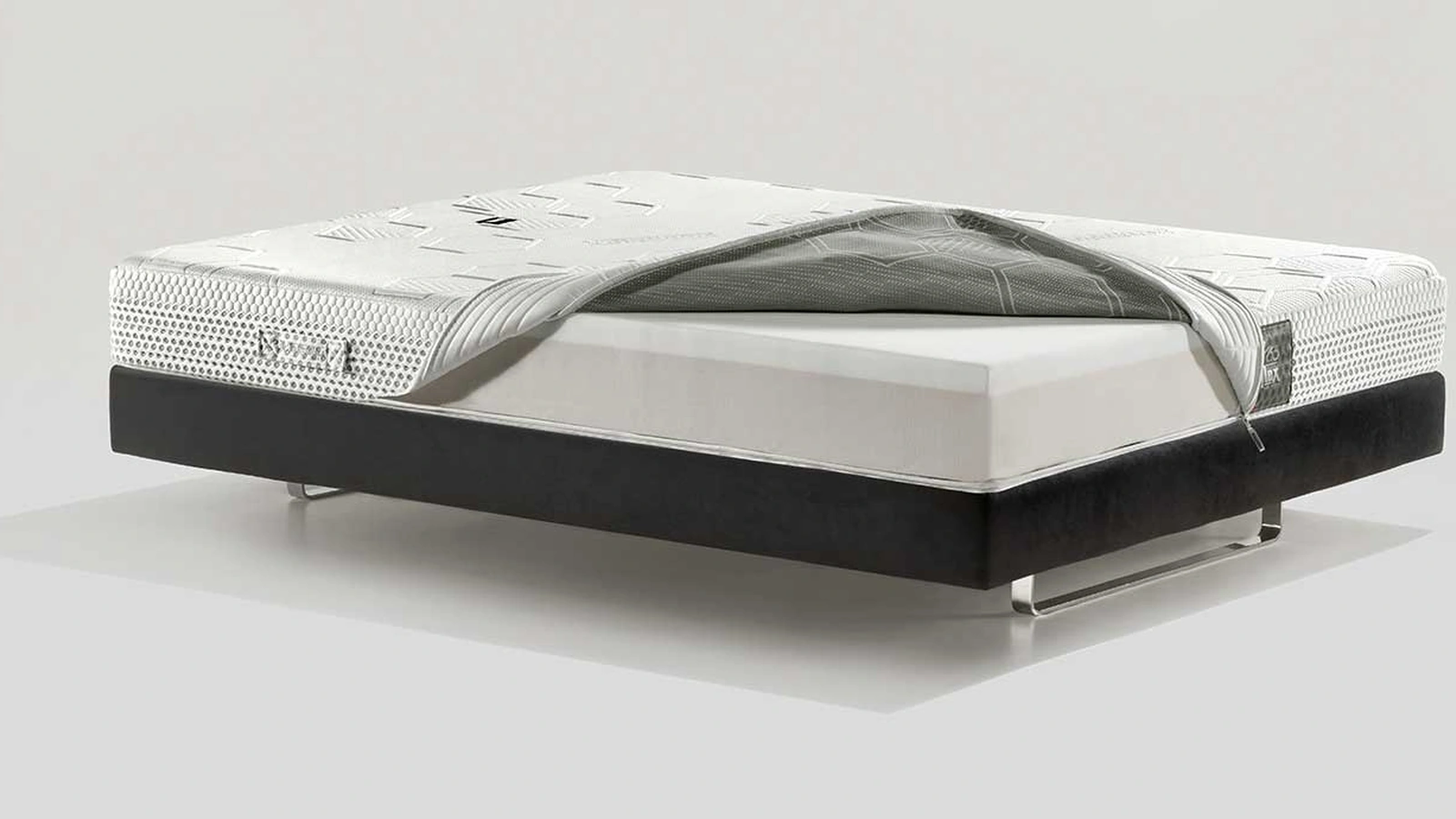 Materasso Classico Massaggio Comfort Plus in eliosoft e memory di Magniflex