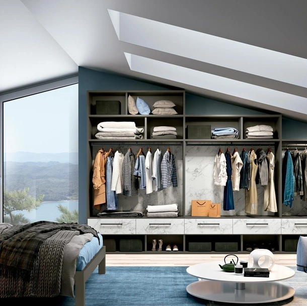 Cabina Armadio mansardata in melaminico e materico effetto marmo di Carrara Look 13 di Ferrimobili