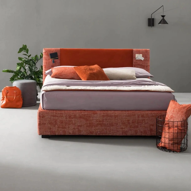 Letto matrimoniale in tessuto con testiera Rift di Bside