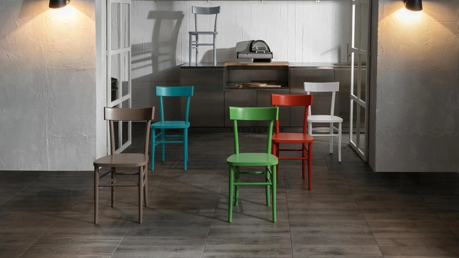 Sedia in legno laccato Brera di Stones